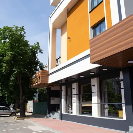 Szálloda Forum Pazardzsik