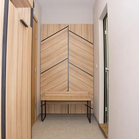 Forum 2* פזרג'יק